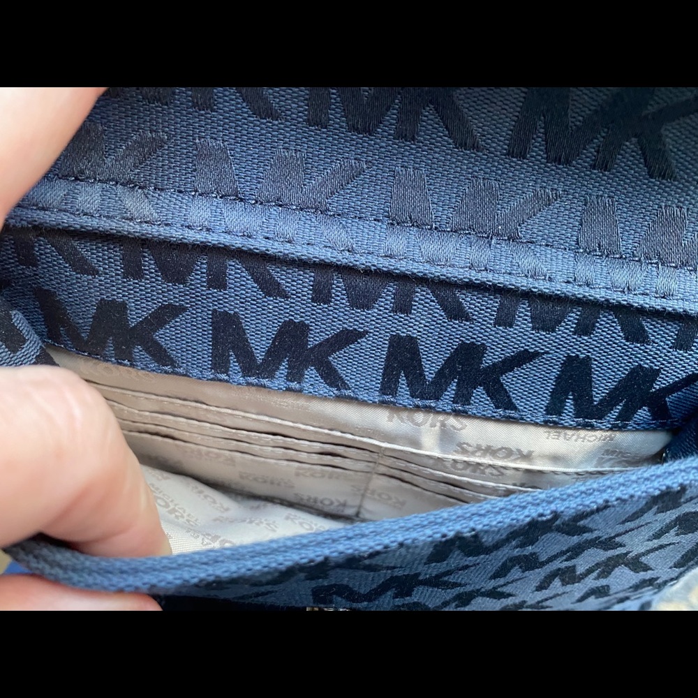 Michael Kors Large Pocket Multi Function Tote - image 7